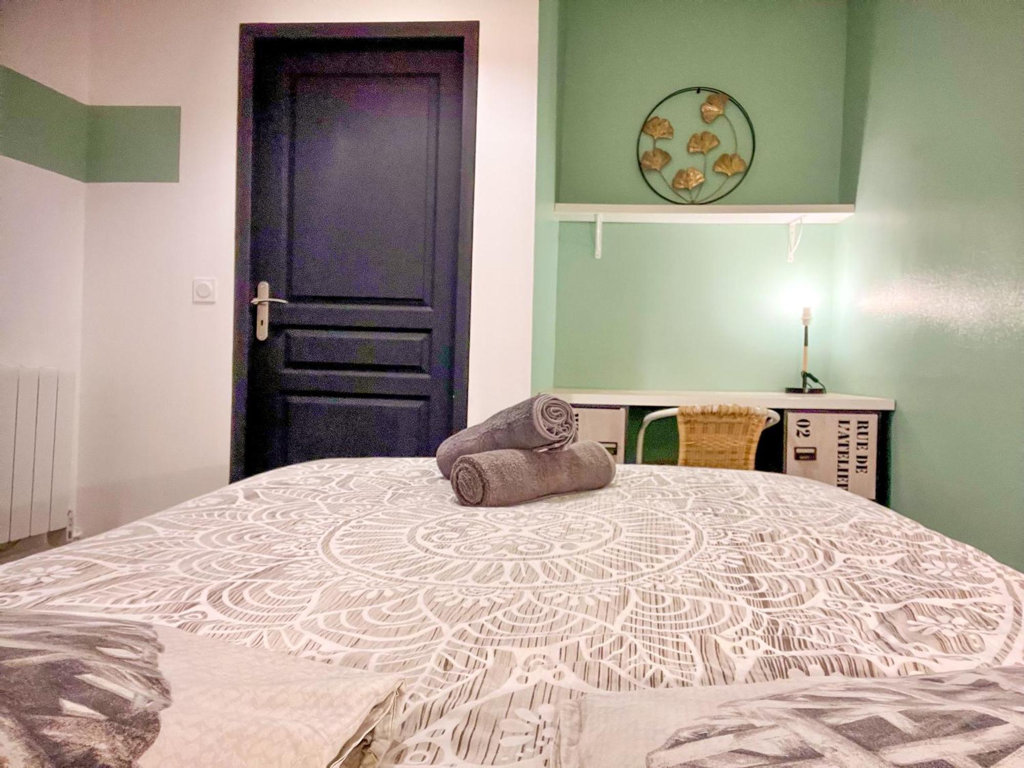 Le Montaigne - Wifi Fibre- Coeur Du Centre Ville-Property Rental Nm Périgueux Eksteriør bilde
